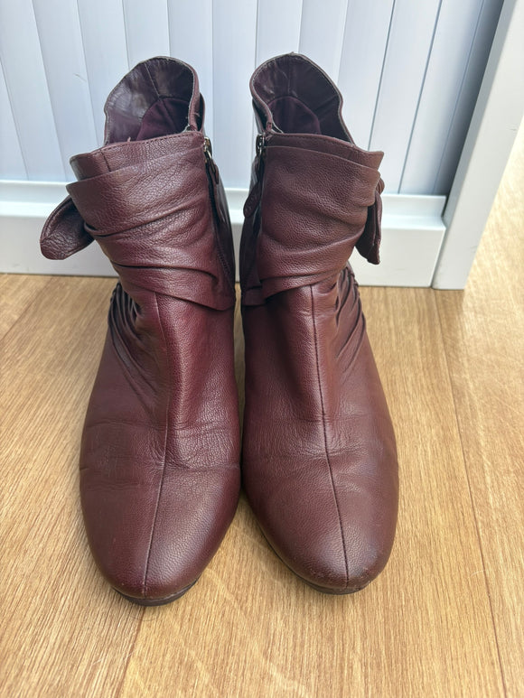 Clarks Boots Size 7