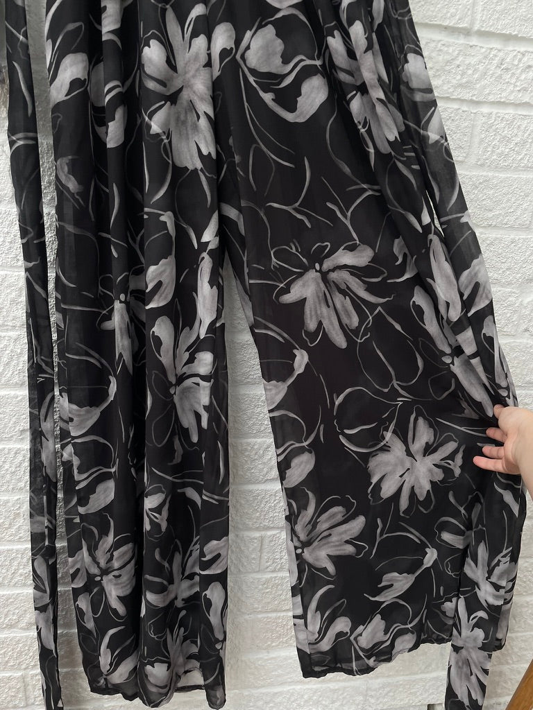 Gina Bacconi Jumpsuit Size Medium