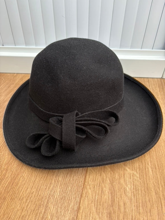 Right Impressions Hat