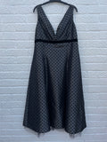 Gina Bacconi Dress Size 18