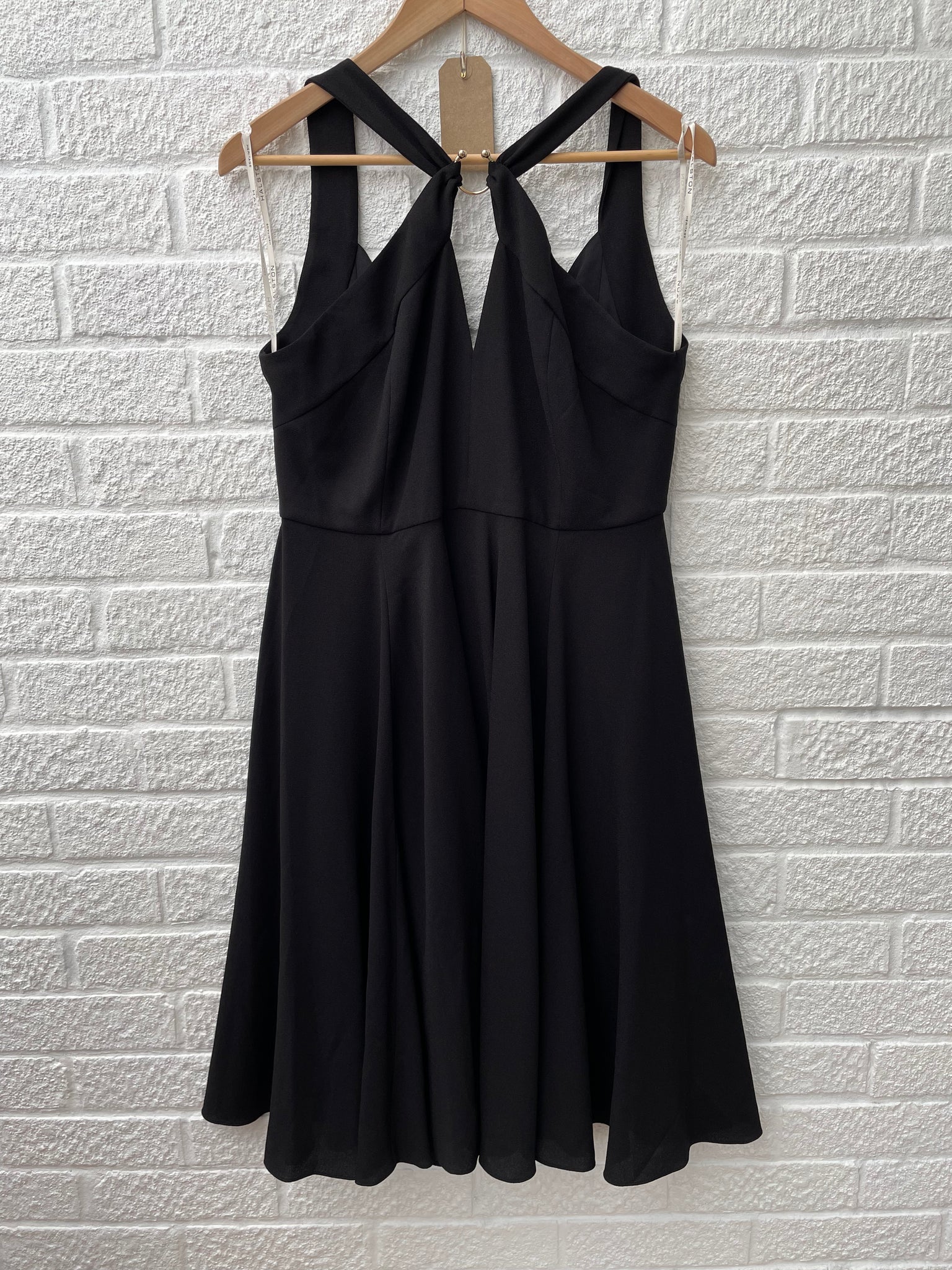 Halston Heritage Preloved Dress Size 14 Frankie & Ruby Halston Heritage Preloved Dress Size 14 Frankie & Ruby