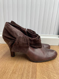 Caravelle Boots Size 8